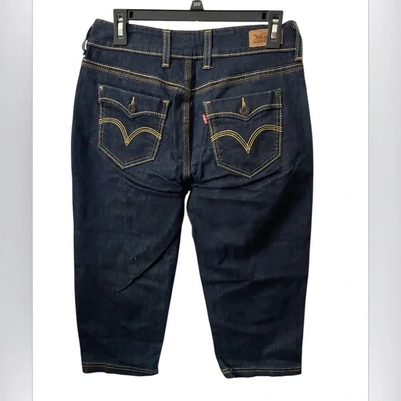 Women's Levi's Strauss Denim Blue Capri Jeans Size 6 - Picture 2 of 5